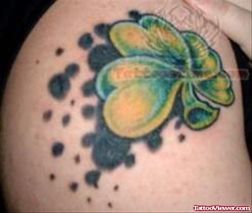 Gree Leaf Tattoo On Shoulder