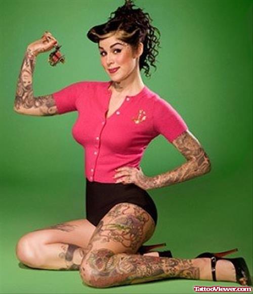 Women With Left Sleeve Leg Tattoo