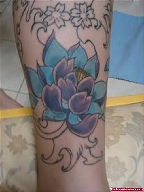 Lotus Amazing Tattoo On Leg