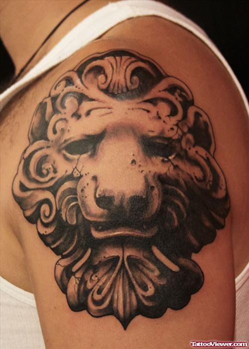Nice Grey Ink Lion Head Tattoo On Left Shoulder