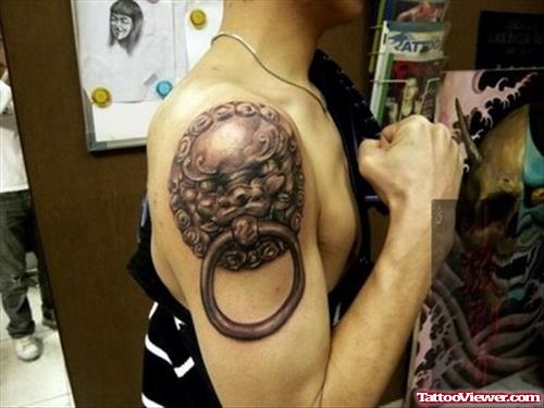 Amazing Right SHoulder Lion Tattoo