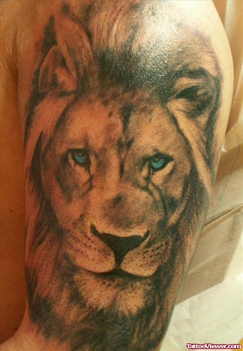 Awful Grey Ink Lion Tattoo On Half SLeeve