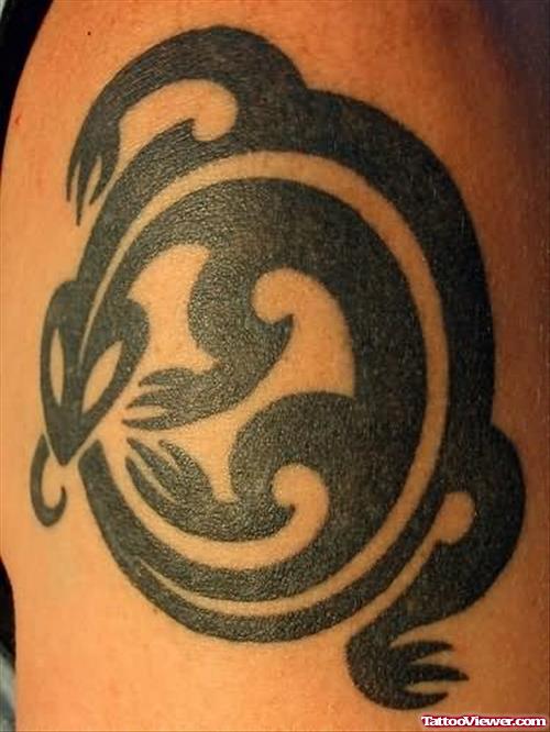 Lizard Circle Tattoo