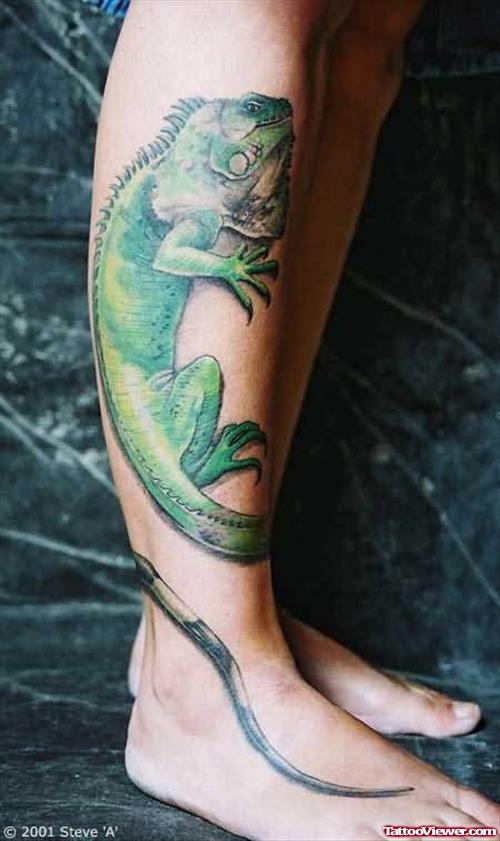 Green Lizard Tattoo On Leg
