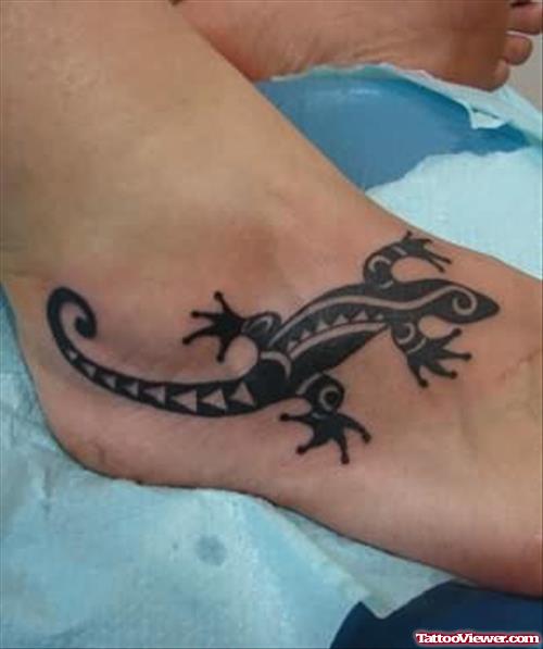 Black Lizard Tattoo On Foot