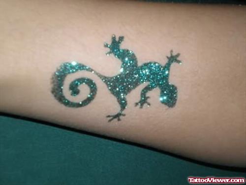 Sparkling Ghreen Lizard Tattoo