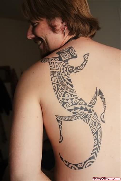 Extreme Lizard Tattoo On Back