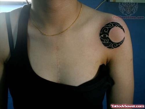 Moon Tattoo On Girl Shoulder