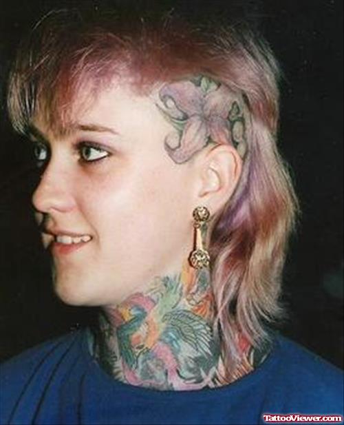 Beautiful Girl Have Neck Tattoo