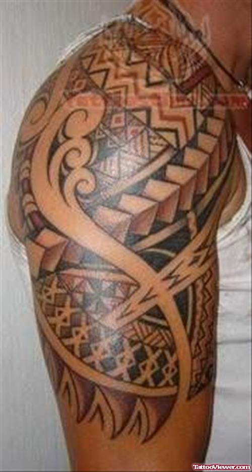 Awesome Polynesian Tattoo On Shoulder