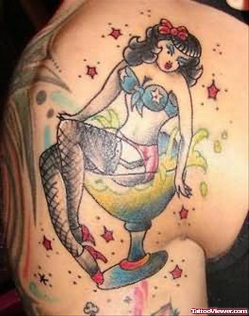 Amazing Pinup Tattoo On Shoulder