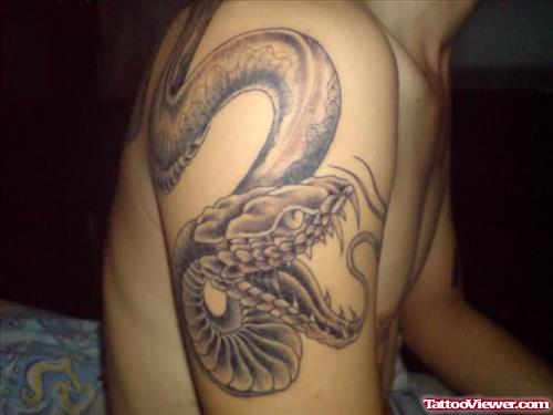 Japanese Back Shoulder Snake Tattoo