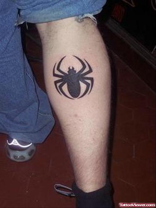 Elegant Spider Tattoo On Leg