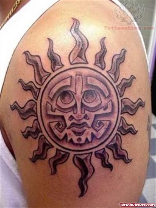 Men Aztec Sun Tattoo Design