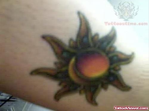 Beautiful Sun Tattoo On Leg