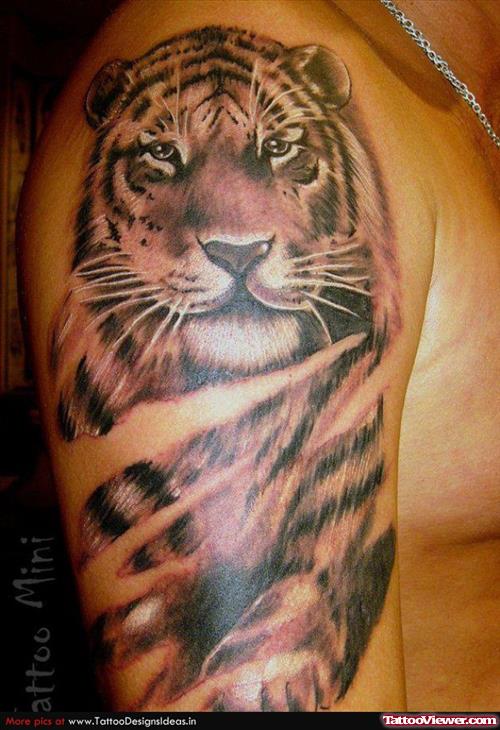 Crazy Grey Ink Tiger Tattoo On Man Right Half Sleeve