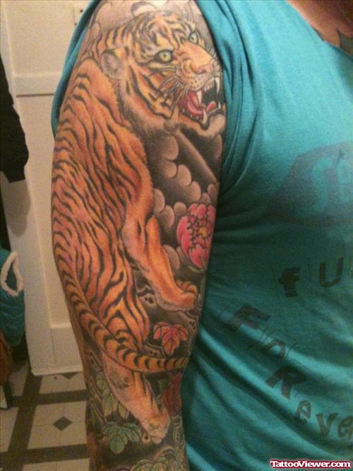 Tiger Tattoo On Man Right Sleeve