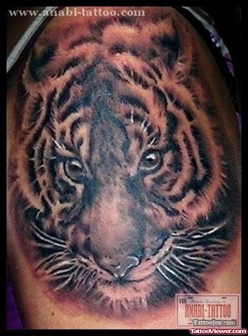 Dark Ink Tiger Tattoo On Shoulder