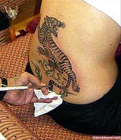 Angelina Jolie Tiger Tattoo On Back