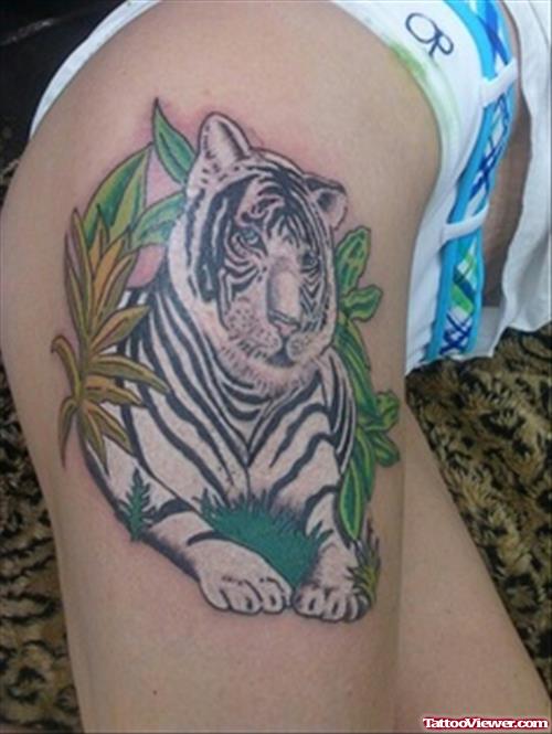 White Tiger Tattoo On Right Leg