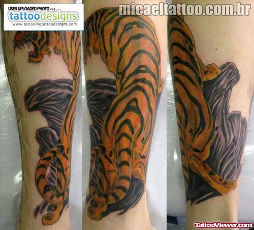 Amazing Tiger Tattoo On Leg
