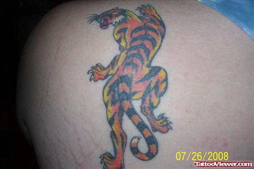 Color Ink Tiger Tattoo On Back Shoulder