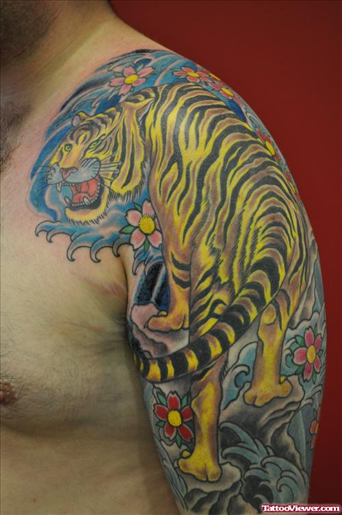 Classic Color Ink Tiger Tattoo On Left Shoulder
