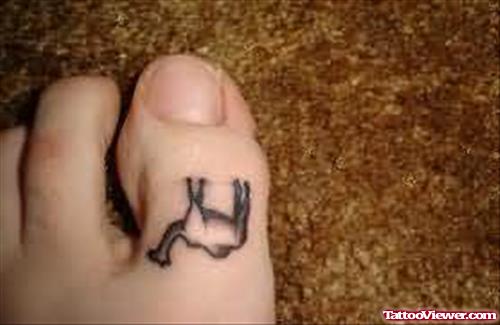 Camel Tattoo On Toe