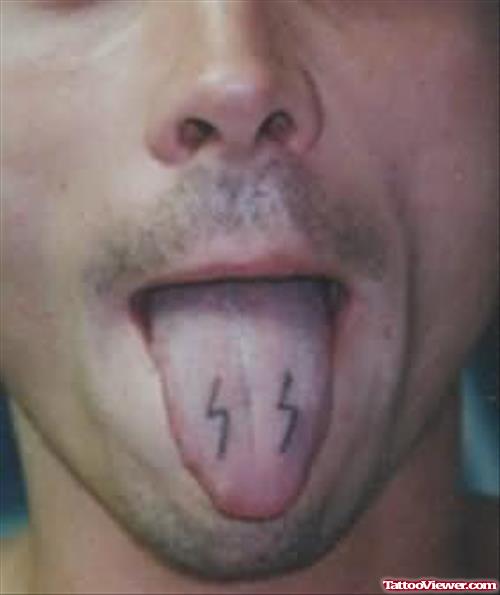 Extreme Tattoo On Tongue
