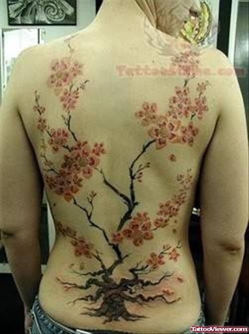 Elegant Tree Tattoon On Full Back