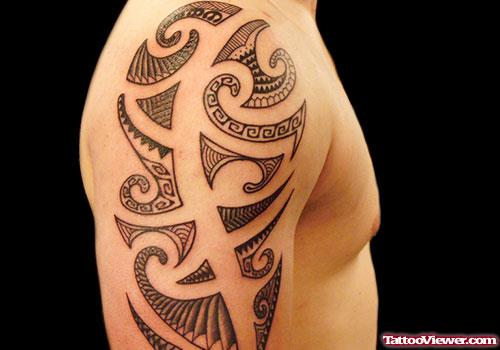Polynesian Tribal Tattoo On Man Right Half Sleeve