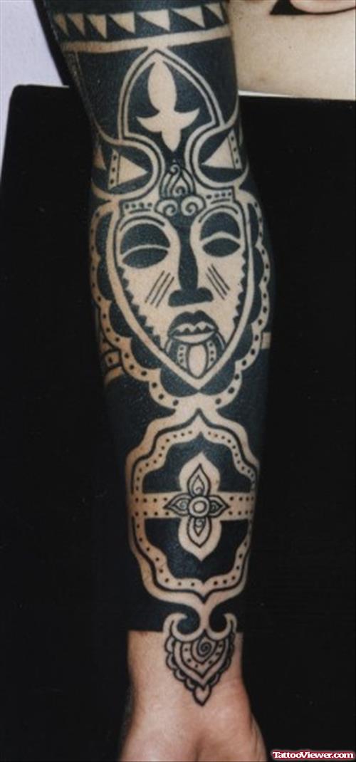 Black Ink African Tribal Tattoo On Right Arm