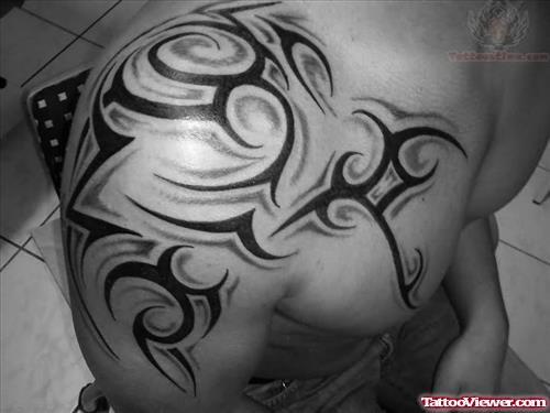 Tribal Tattoo on Men Upper Shoulder