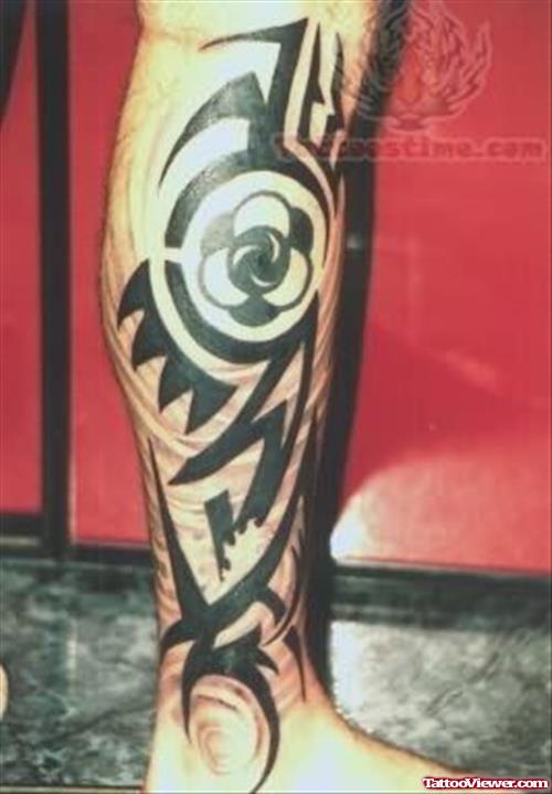 Tribal Tattoo On Leg