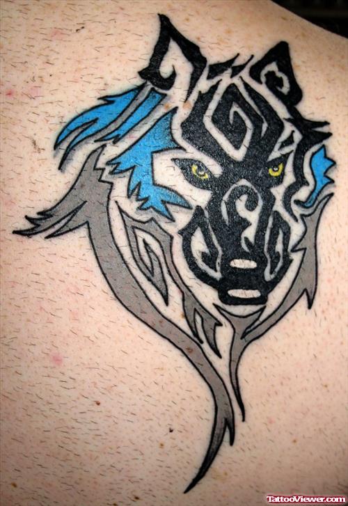 Attractive Black Tribal Wolf Tattoo On Right Back SHoulder