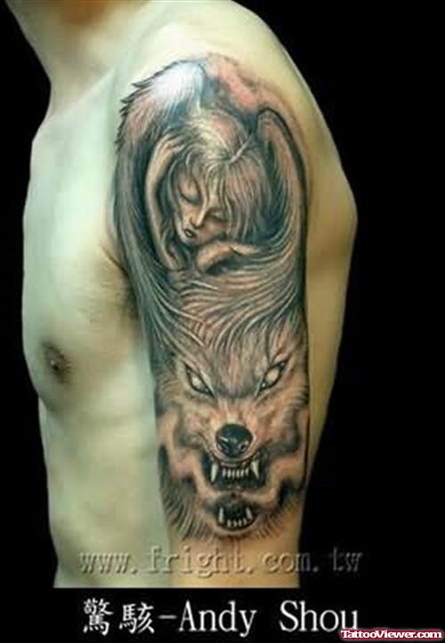Angry Wolf Tattoos On Bicep