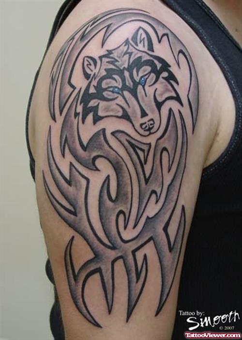Tribal Tattoo Wolf Design