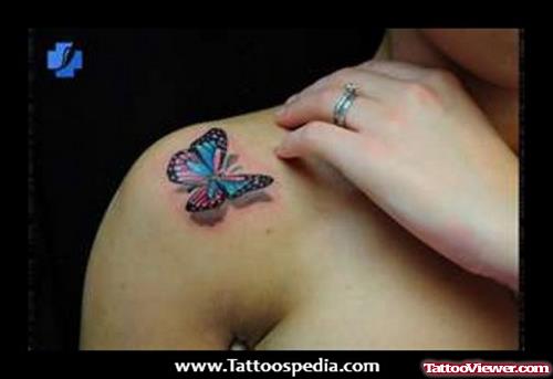 Awesome 3D Butterfly Tattoo On Girl Right Shoulder For Women
