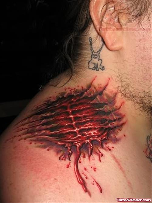 Amazing Zombie Tattoo On Shoulder