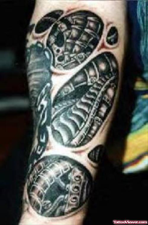 Amazing Grey Ink Alien Tattoo