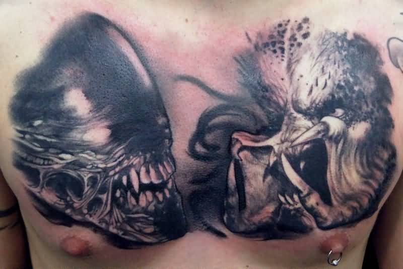 Alien And Predator Tattooo On Chest