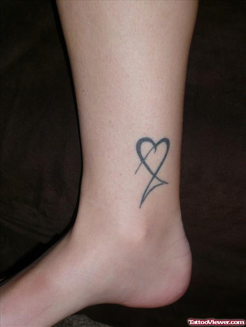 Amazing Outline Heart Ankle Tattoo For Girls