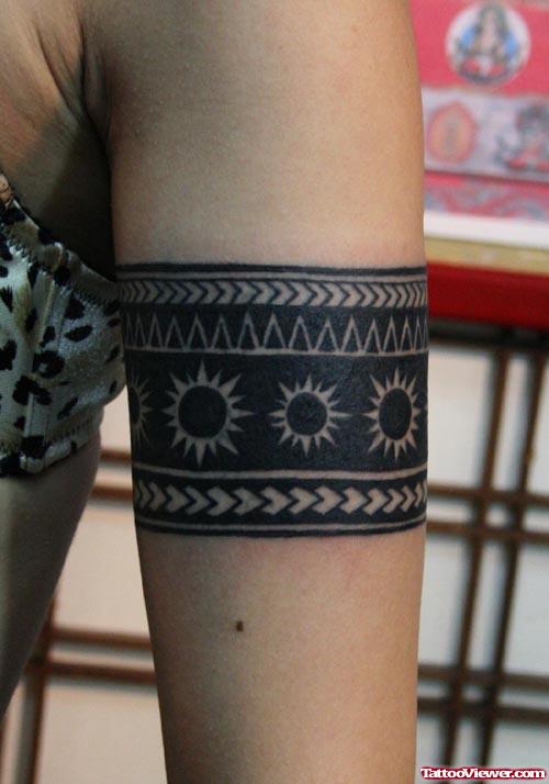 Awesome Black Ink Armband Tattoo