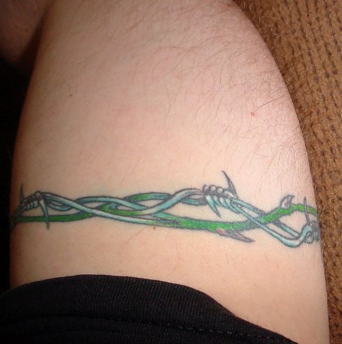 Color Ink Barbed Wire Armband Tattoo