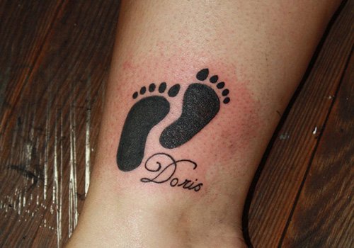 Doris Black Baby Foorprints Tattoos On Ankle