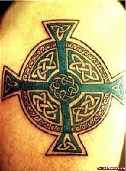 Elegant Celtic Tattoo For Shoulder