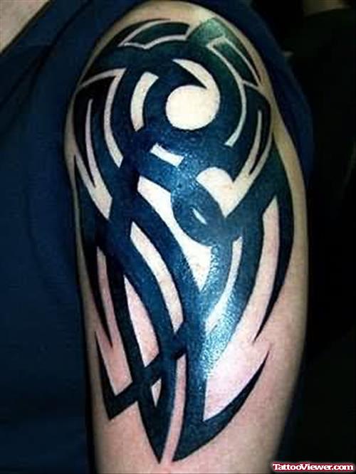 Tribal Celtic Tattoo On Shoulder
