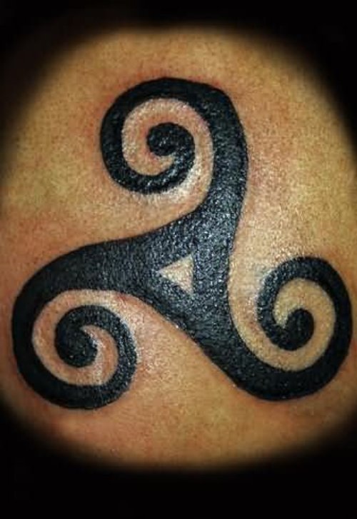 Black Spiral And Celtic Tattoo Design
