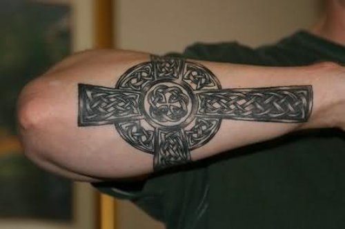 Beautiful Cross Tattoo On Right Arm