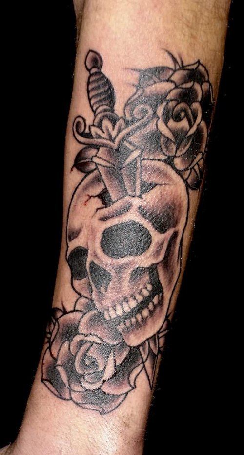 Orignal Skull Dagger Tattoo